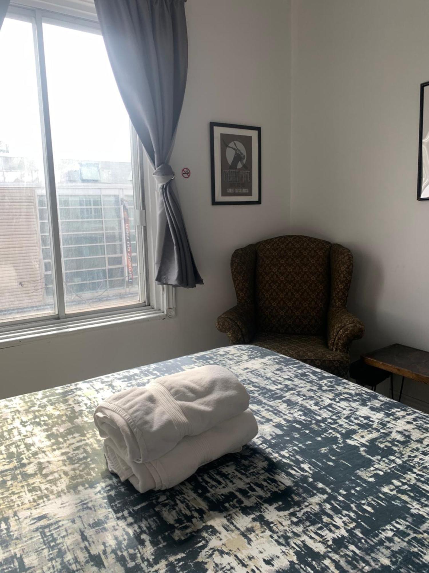 Pensione Popolo Montréal Exterior foto